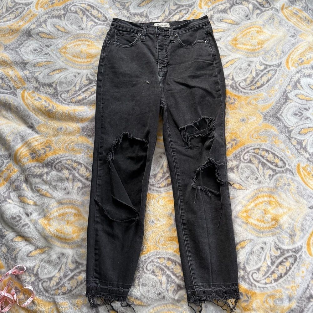 Madewell black distressed the mom jeans size 27